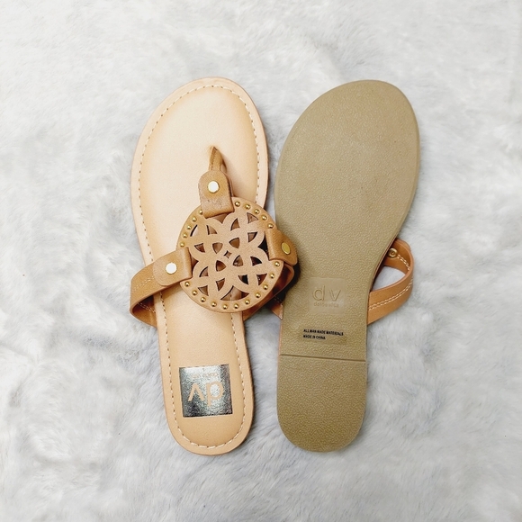 New Dolce Vita Gotie White/Brown Laser Cut Thong Sandals S33 - Picture 4 of 8